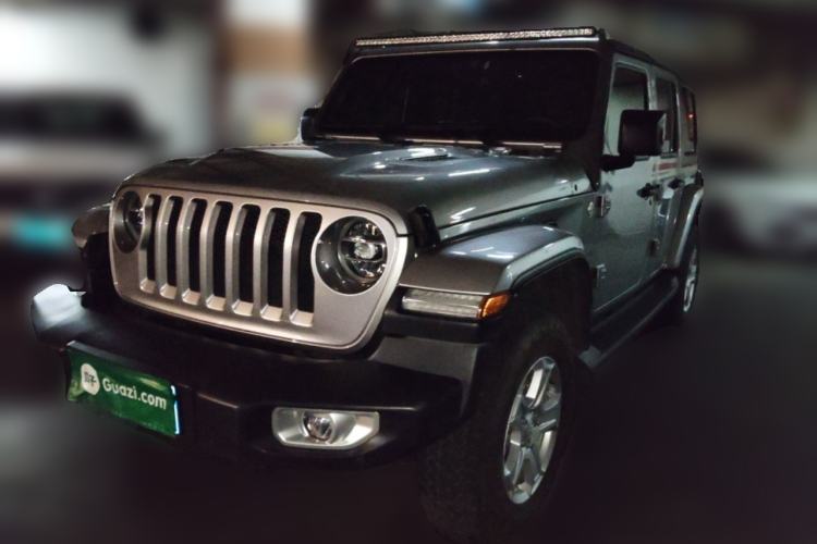 Used Jeep Wrangler 2018 2.0T Sahara Four-Door Edition Guazi used car, China used car export, Used car for sale, Used  cars, Cheapest cars for sale