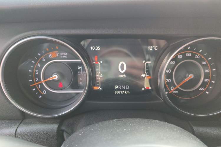 Used Jeep Wrangler 2018 2.0T Sahara Four-Door Edition Instrument Cluster