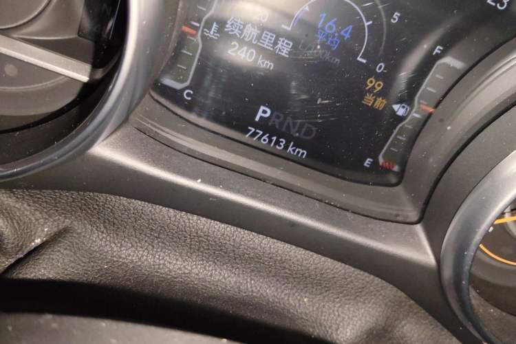 Used Jeep Wrangler 2018 2.0T Sahara Four-Door Edition Odometer Close Up
