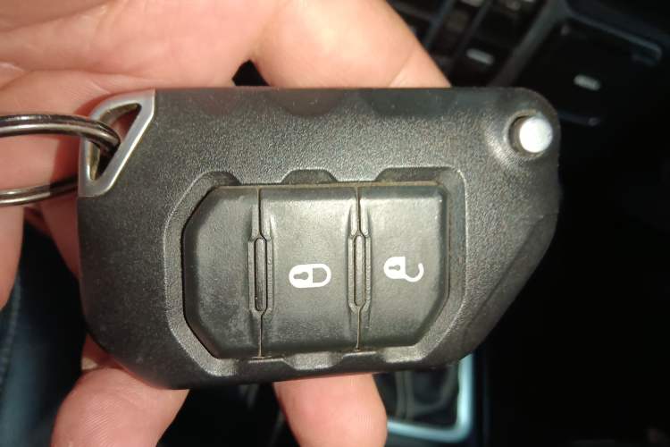 Used Jeep Wrangler 2018 2.0T Sahara Four-Door Edition Vehicle Key