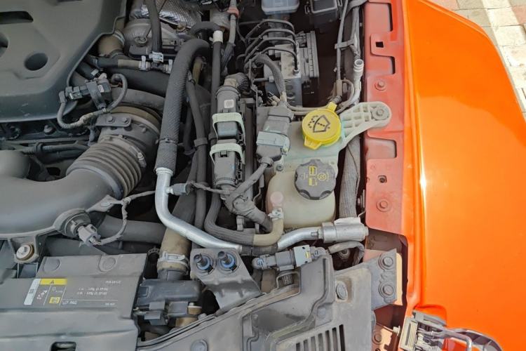 Used Jeep Wrangler 2018 2.0T Sahara Four-Door Edition Engine Bay Left