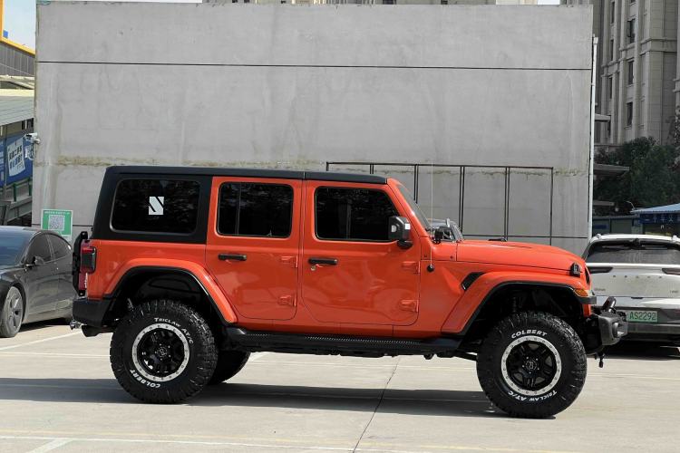 Used Jeep Wrangler 2018 2.0T Sahara Four-Door Edition Exterior 11