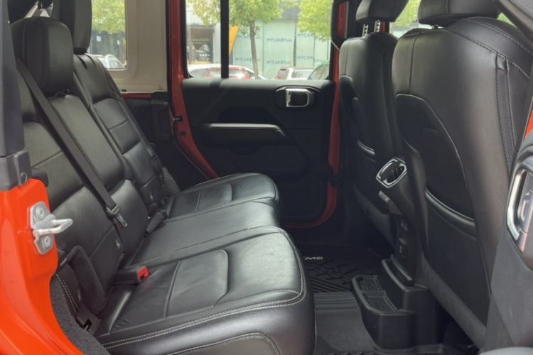Used Jeep Wrangler 2018 2.0T Sahara Four-Door Edition Exterior 11