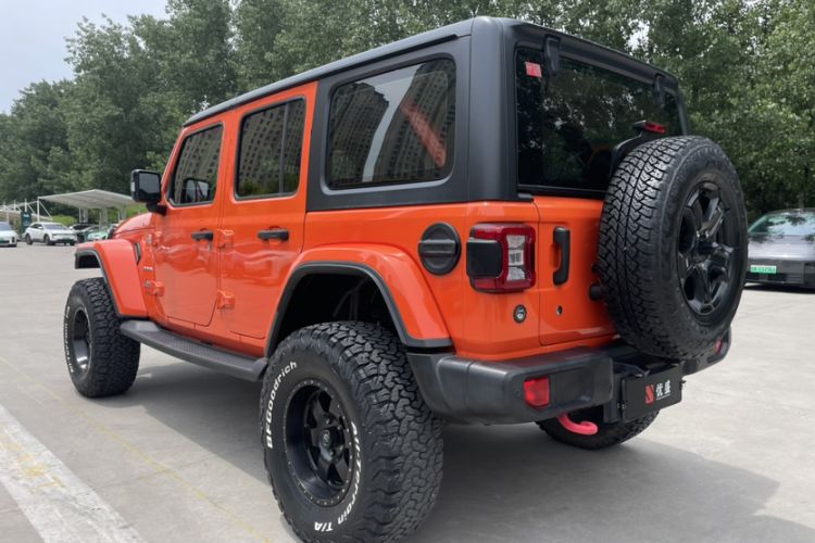 Used Jeep Wrangler 2018 2.0T Sahara Four-Door Edition Exterior 12