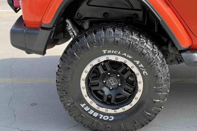 Used Jeep Wrangler 2018 2.0T Sahara Four-Door Edition Exterior 13