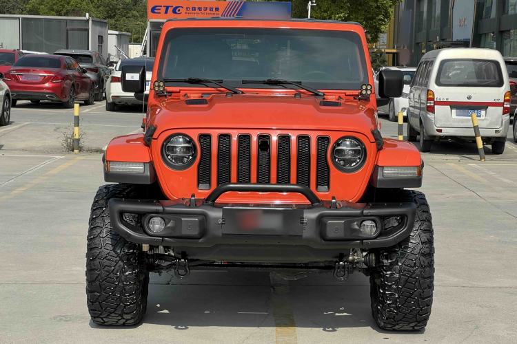 Used Jeep Wrangler 2018 2.0T Sahara Four-Door Edition Exterior 2