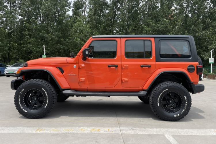 Used Jeep Wrangler 2018 2.0T Sahara Four-Door Edition Exterior 3