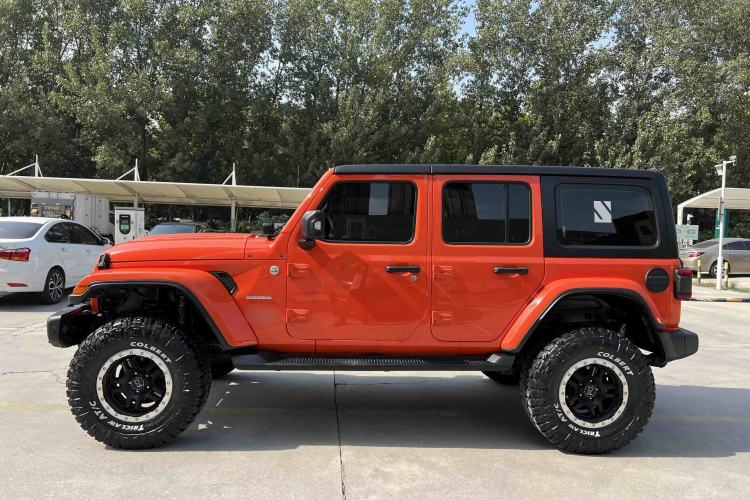 Used Jeep Wrangler 2018 2.0T Sahara Four-Door Edition Exterior 5