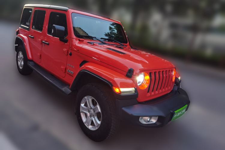 Used Jeep Wrangler 2018 2.0T Sahara Four-Door Edition Front Right 45 Deg