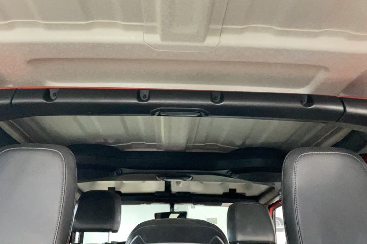 Used Jeep Wrangler 2018 2.0T Sahara Four-Door Edition Headliner