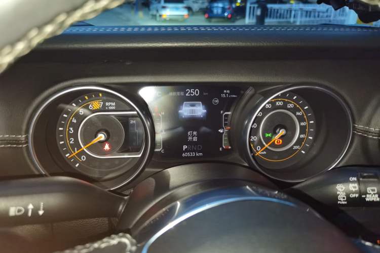 Used Jeep Wrangler 2018 2.0T Sahara Four-Door Edition Instrument Cluster