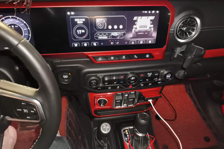 Used Jeep Wrangler 2018 2.0T Sahara Four-Door Edition Audio And AC Panel