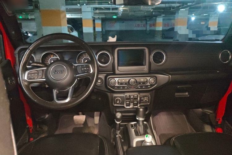 Used Jeep Wrangler 2018 2.0T Sahara Four-Door Edition Center Console