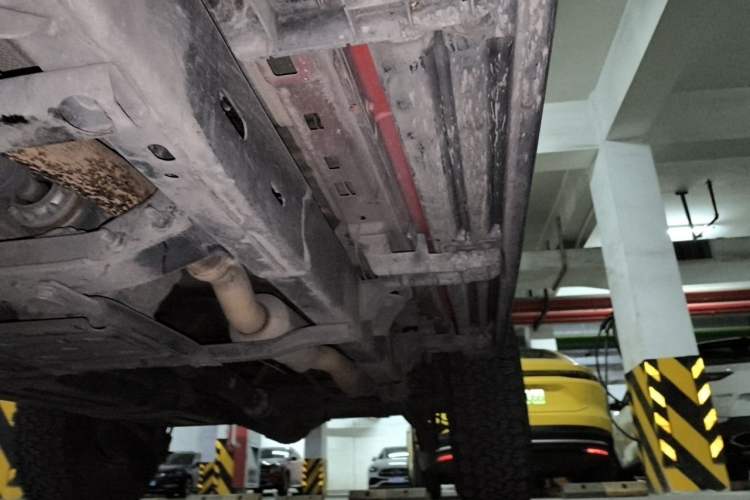 Used Jeep Wrangler 2018 2.0T Sahara Four-Door Edition Chassis Front Left