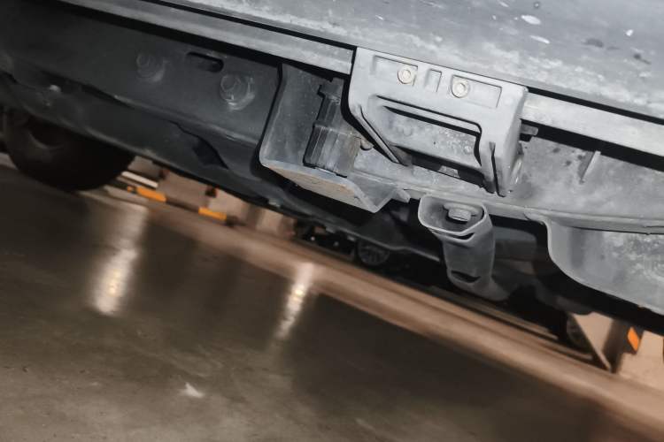 Used Jeep Wrangler 2018 2.0T Sahara Four-Door Edition Chassis Front Right
