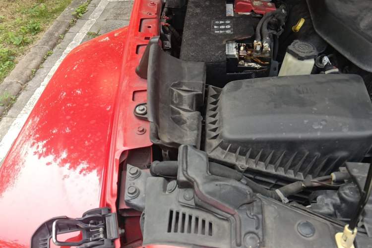 Used Jeep Wrangler 2018 2.0T Sahara Four-Door Edition Engine Bay Right
