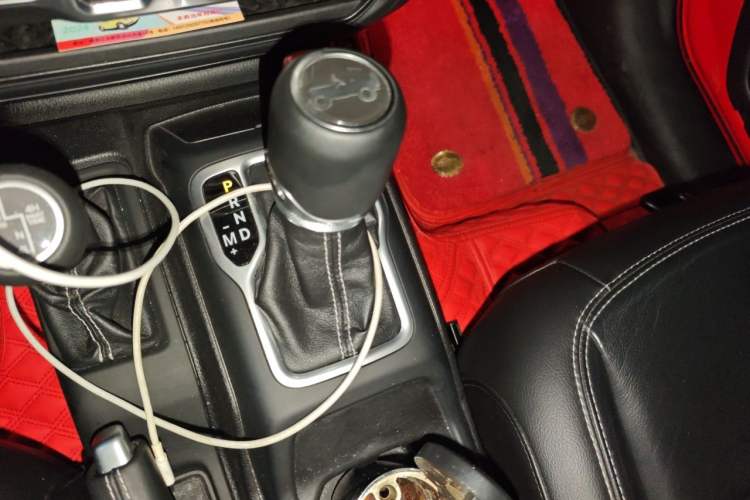 Used Jeep Wrangler 2018 2.0T Sahara Four-Door Edition Gear Lever