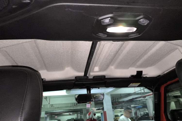 Used Jeep Wrangler 2018 2.0T Sahara Four-Door Edition Headliner