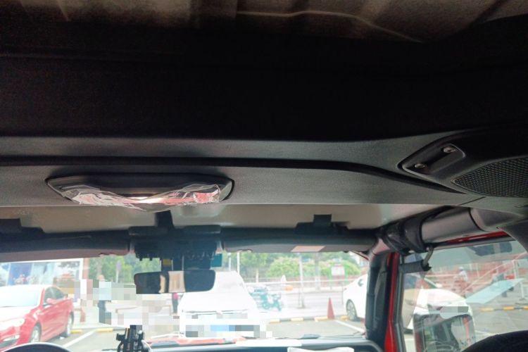 Used Jeep Wrangler 2018 2.0T Sahara Four-Door Edition Headliner