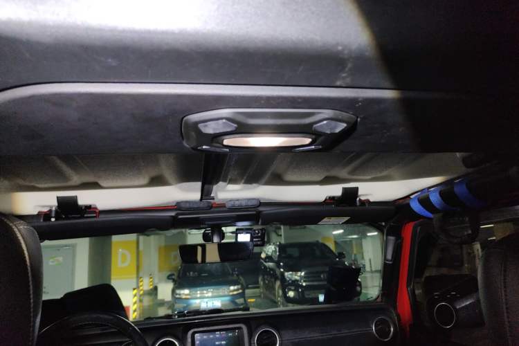 Used Jeep Wrangler 2018 2.0T Sahara Four-Door Edition Headliner