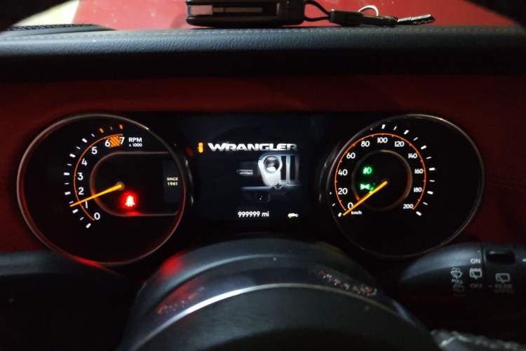 Used Jeep Wrangler 2018 2.0T Sahara Four-Door Edition Instrument Cluster