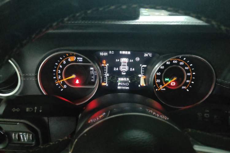 Used Jeep Wrangler 2018 2.0T Sahara Four-Door Edition Instrument Cluster