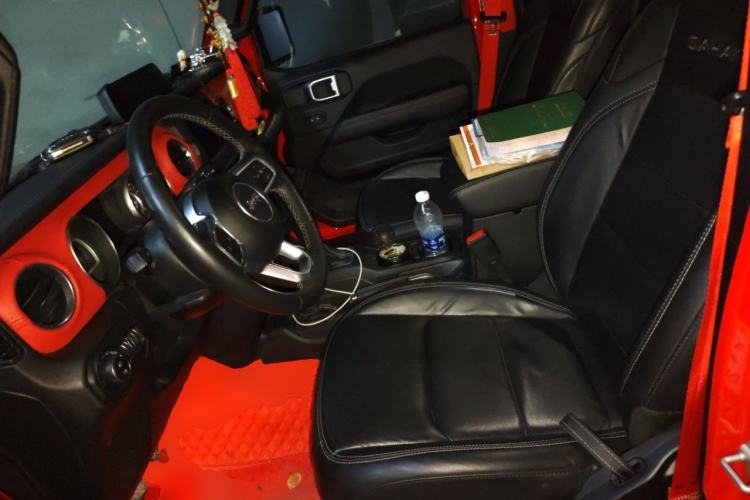 Used Jeep Wrangler 2018 2.0T Sahara Four-Door Edition Left Front Seat