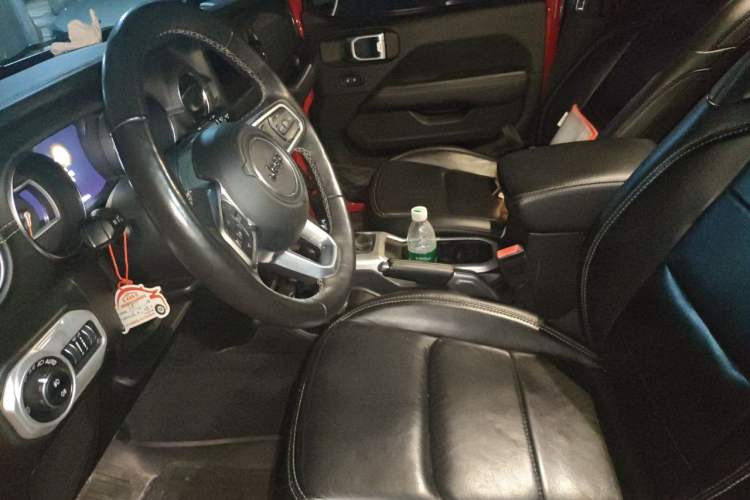 Used Jeep Wrangler 2018 2.0T Sahara Four-Door Edition Left Front Seat