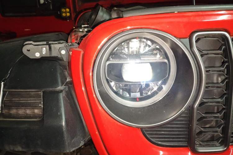 Used Jeep Wrangler 2018 2.0T Rubicon Four-Door Edition Right Front Headlight