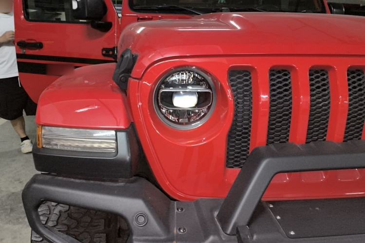 Used Jeep Wrangler 2018 2.0T Sahara Four-Door Edition Right Front Headlight