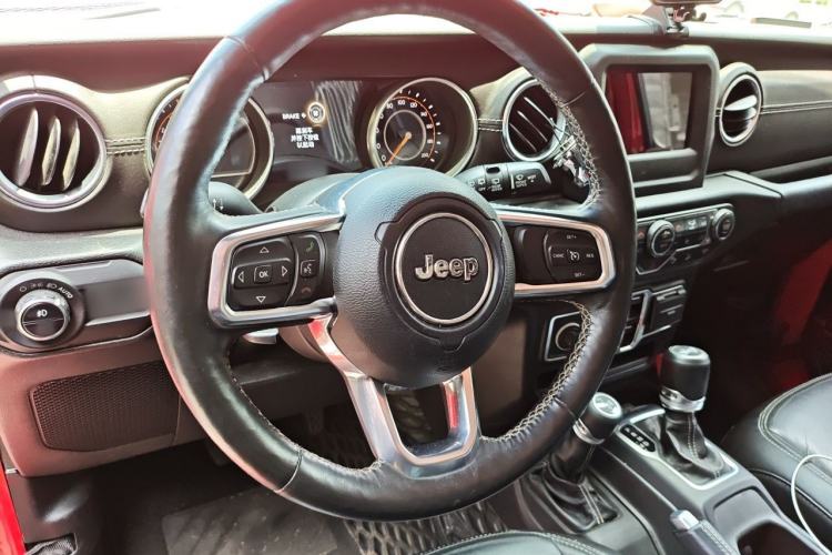 Used Jeep Wrangler 2018 2.0T Sahara Four-Door Edition Steering Wheel