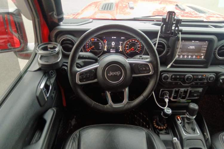 Used Jeep Wrangler 2018 2.0T Sahara Four-Door Edition Steering Wheel