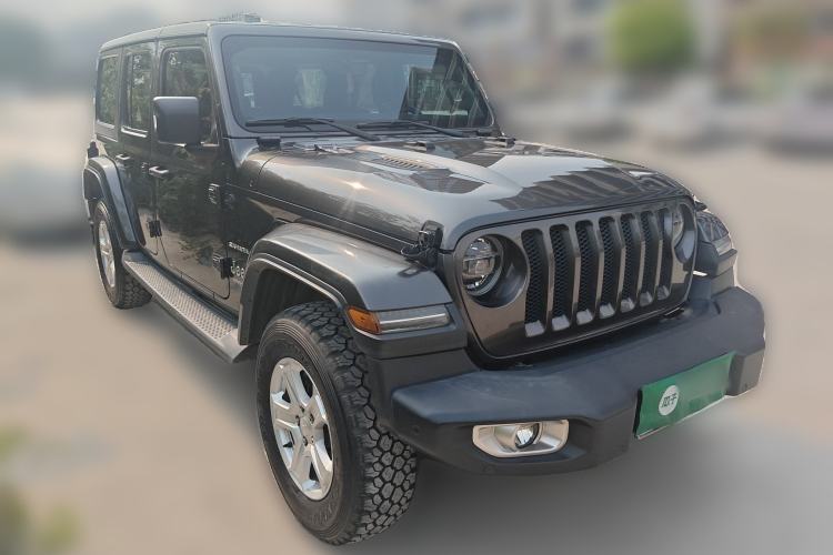 Used Jeep Wrangler 2018 2.0T Sahara Four-Door Edition Front Right 45 Deg