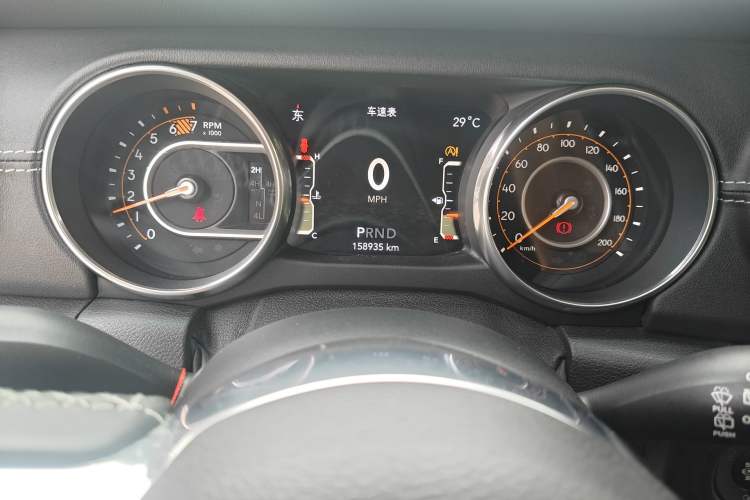 Used Jeep Wrangler 2018 2.0T Sahara Four-Door Edition Odometer Close Up