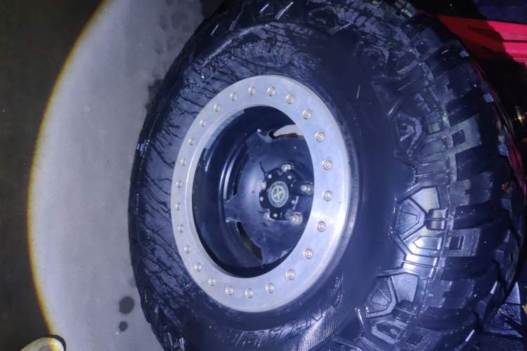 Used Jeep Wrangler 2018 2.0T Rubicon Four-Door Edition Right Front Wheel Hub