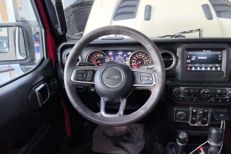 Used Jeep Wrangler 2018 2.0T Sahara Four-Door Edition Steering Wheel