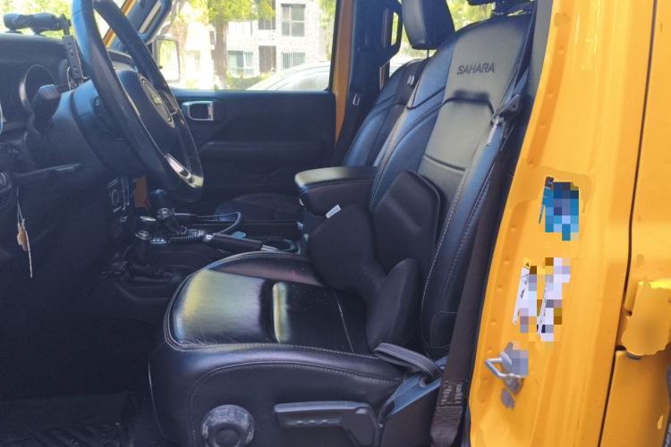 Used Jeep Wrangler 2018 2.0T Sahara Four-Door Edition Left Front Seat