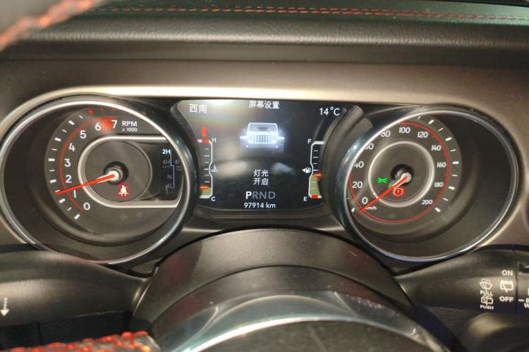 Used Jeep Wrangler 2018 2.0T Rubicon Four-Door Edition Odometer Close Up