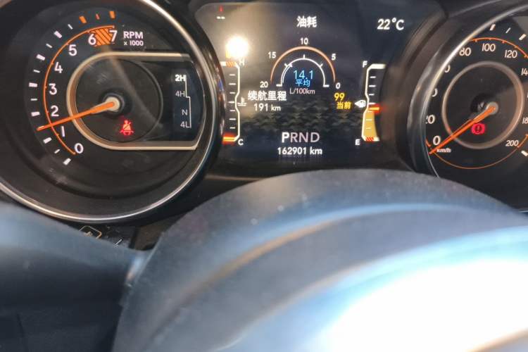 Used Jeep Wrangler 2018 2.0T Sahara Four-Door Edition Odometer Close Up