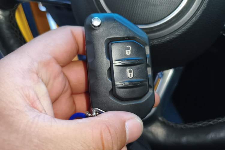 Used Jeep Wrangler 2018 2.0T Sahara Four-Door Edition Vehicle Key