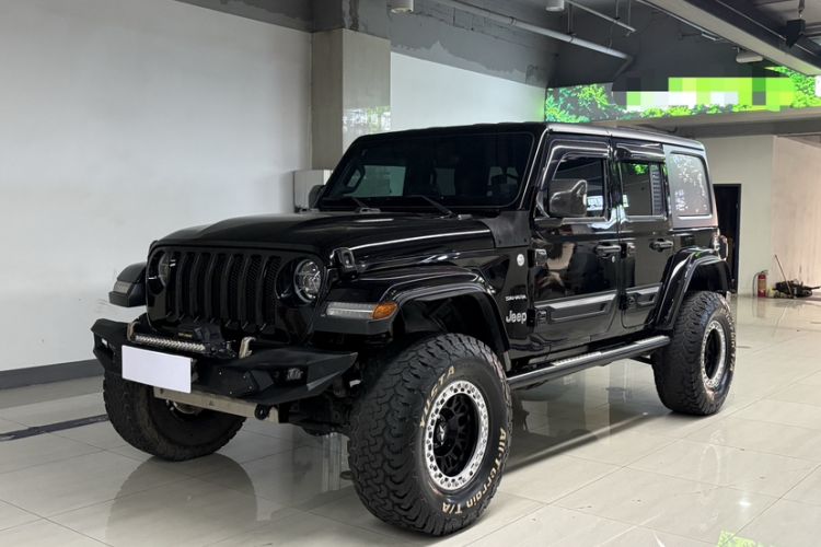 Used Jeep Wrangler 2019 2.0T Sahara Four-Door Version China VI Emission Standard