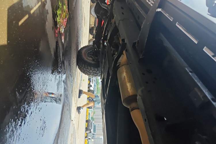 Used Jeep Wrangler 2019 2.0T Sahara Four-Door Version China VI Emission Standard Chassis Rear Left