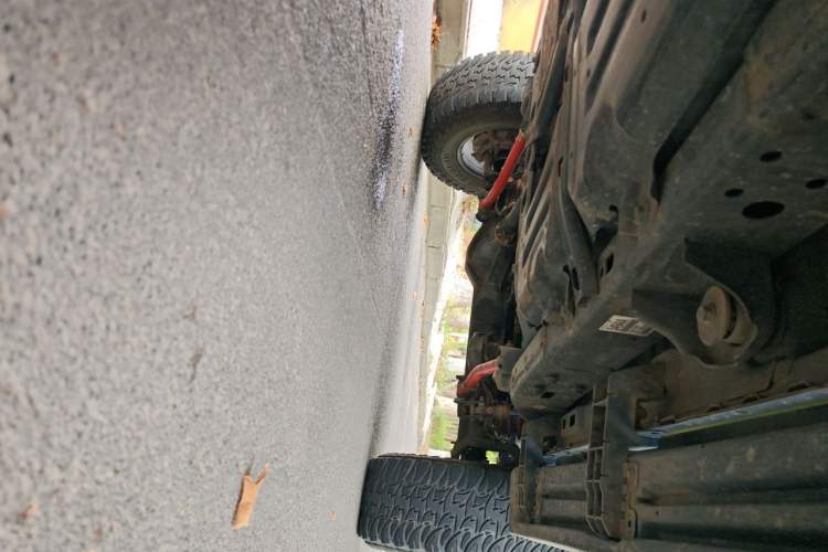 Used Jeep Wrangler 2019 2.0T Sahara Four-Door Version China VI Emission Standard Chassis Rear Right