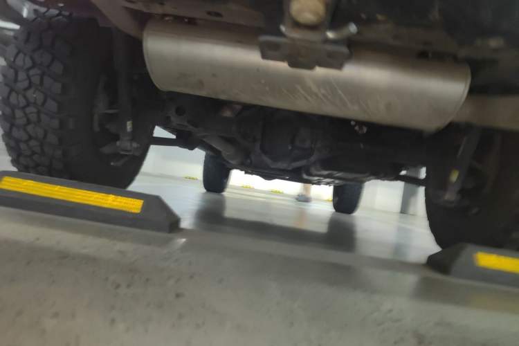 Used Jeep Wrangler 2019 2.0T Rubicon Four-Door Version China VI Emission Standard Chassis Rear