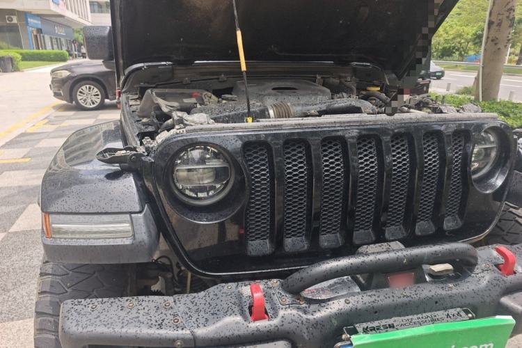 Used Jeep Wrangler 2019 2.0T Sahara 4-Door Version China V Standard Engine Bay Right