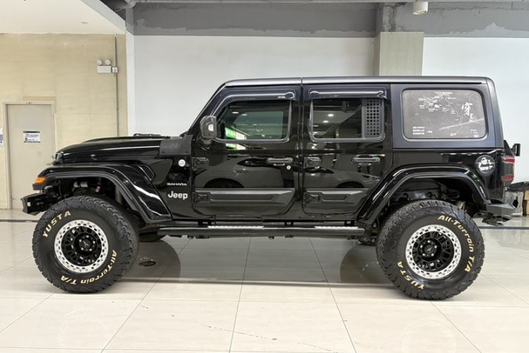 Used Jeep Wrangler 2019 2.0T Sahara Four-Door Version China VI Emission Standard Exterior 10