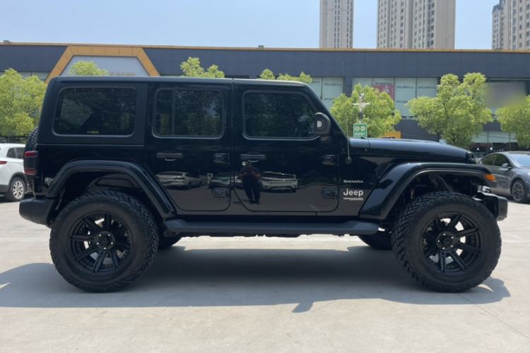 Used Jeep Wrangler 2019 2.0T Sahara 4-Door Version China V Standard Exterior 3