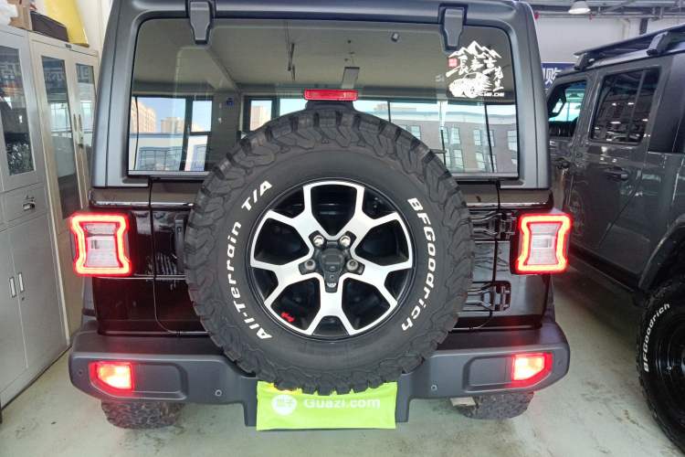 Used Jeep Wrangler 2019 2.0T Rubicon Four-Door Version China VI Emission Standard Exterior 4