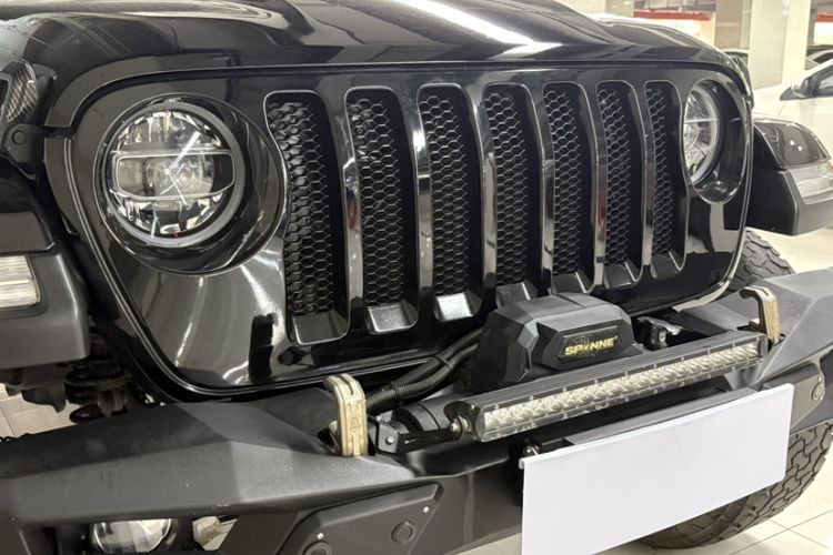 Used Jeep Wrangler 2019 2.0T Sahara Four-Door Version China VI Emission Standard Exterior 4