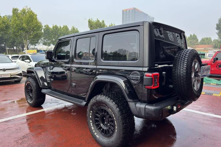 Used Jeep Wrangler 2019 2.0T Sahara Four-Door Version China VI Emission Standard Exterior 4